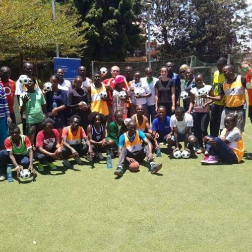 Play handball - Angaza Sport & Development